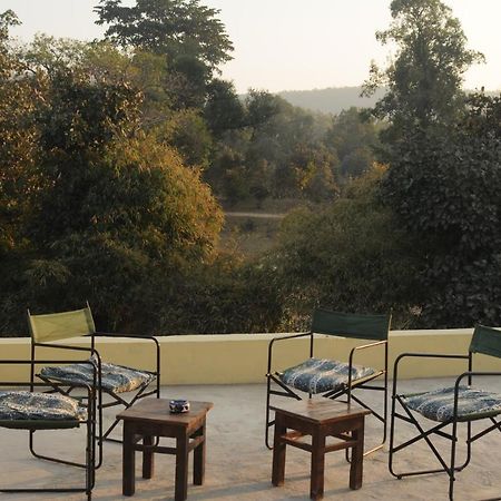 Bandhavgarh Jungle Lodge Tāla Extérieur photo