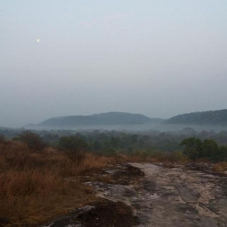 Bandhavgarh Jungle Lodge Tāla Extérieur photo