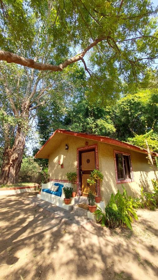Bandhavgarh Jungle Lodge Tāla Extérieur photo