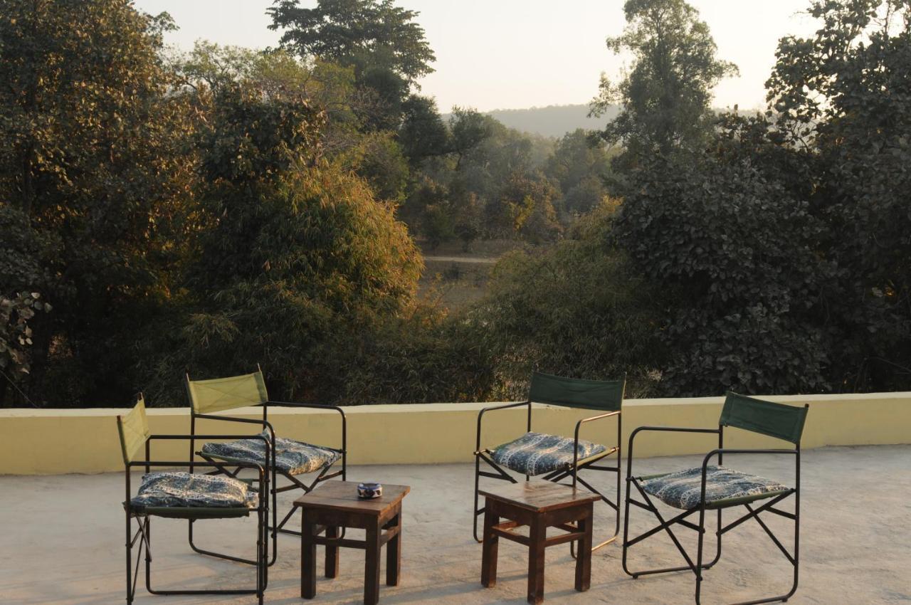 Bandhavgarh Jungle Lodge Tāla Extérieur photo