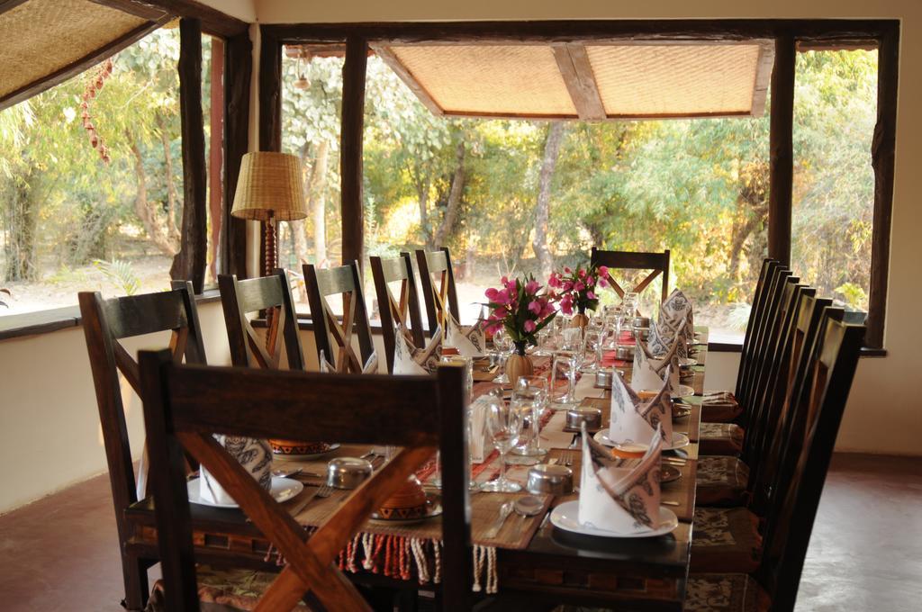 Bandhavgarh Jungle Lodge Tāla Extérieur photo